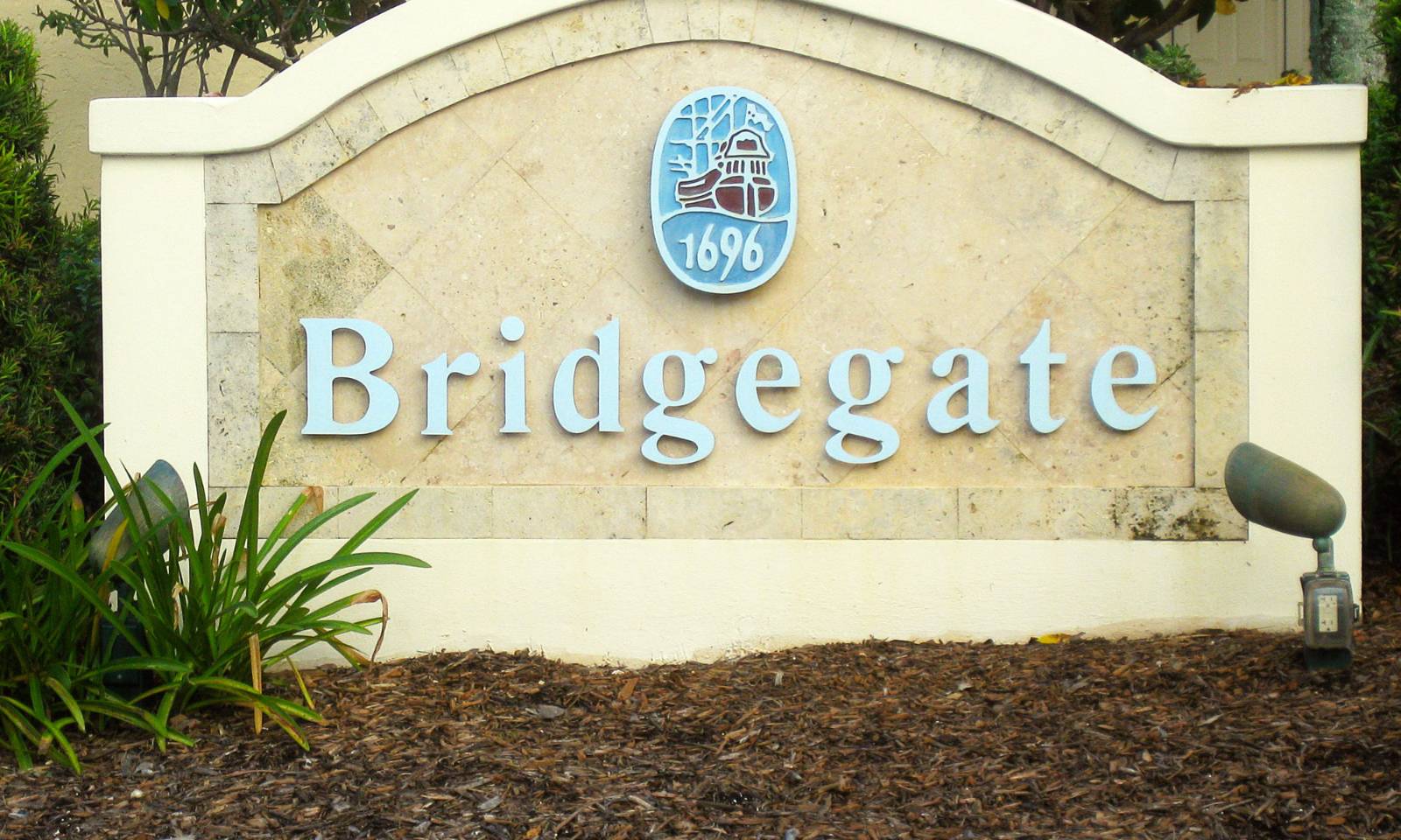 BRIDGEGATE SUBDIVISION In Louisville KY — Community Public Page